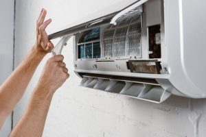 Air conditioner blinking light: Causes, how to fix it thoroughly